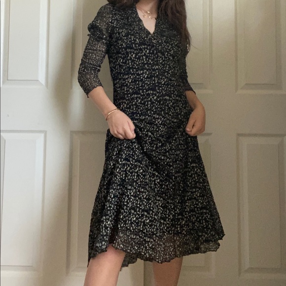 Black lace dress - Picture 2 of 4